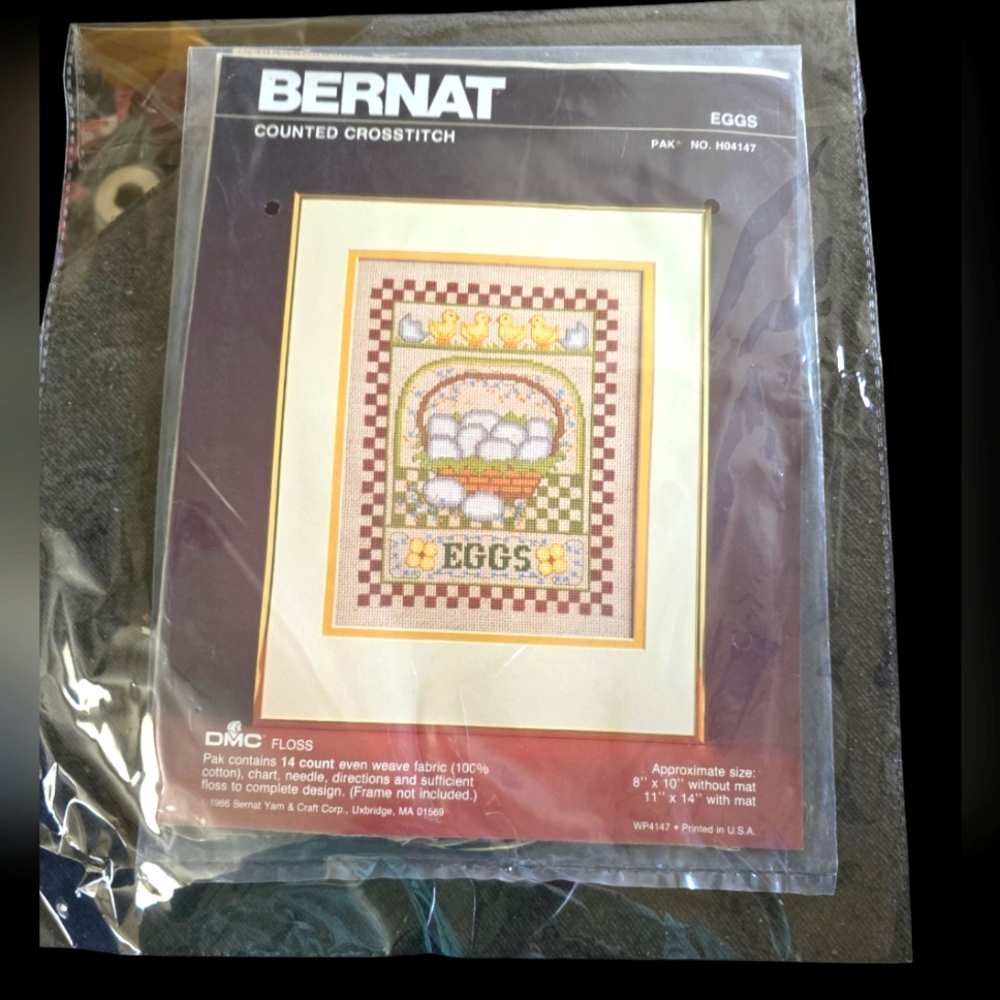 Bernat Counted Cross Stitch Kit - Eggs Design